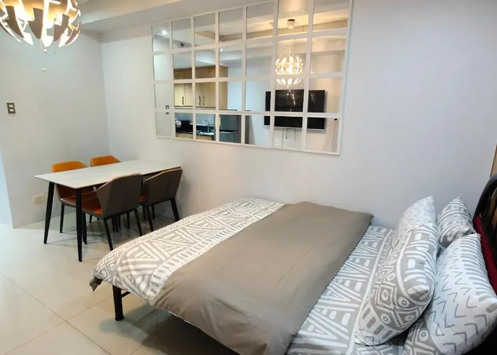 Shell Residences Moa View By Kathy 4* Manila
